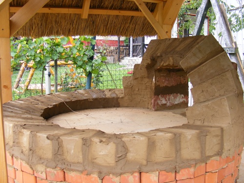 Delysa zsúpfedeles kemencéjének építése 23