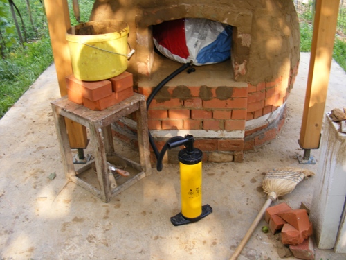 Delysa zsúpfedeles kemencéjének építése 26