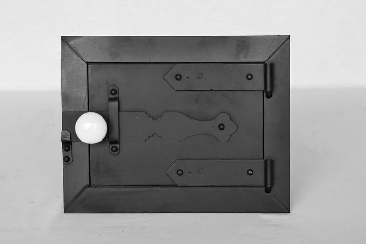 Hamuzó ajtó 1 Hamuzó ajtó